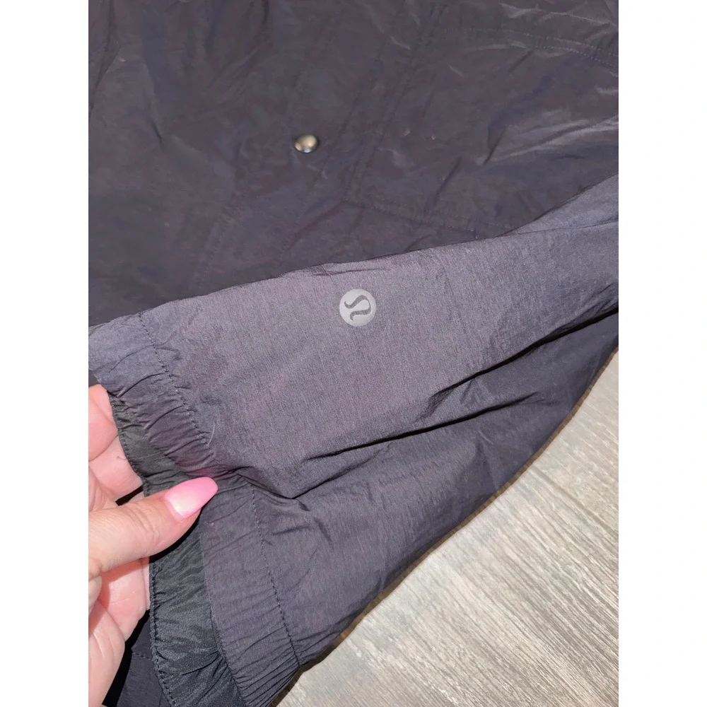 Lululemon Insulated Coachs Jacket
Black‎ M3FBNS Size XS coat MSRP $198 - Picture 7 of 7